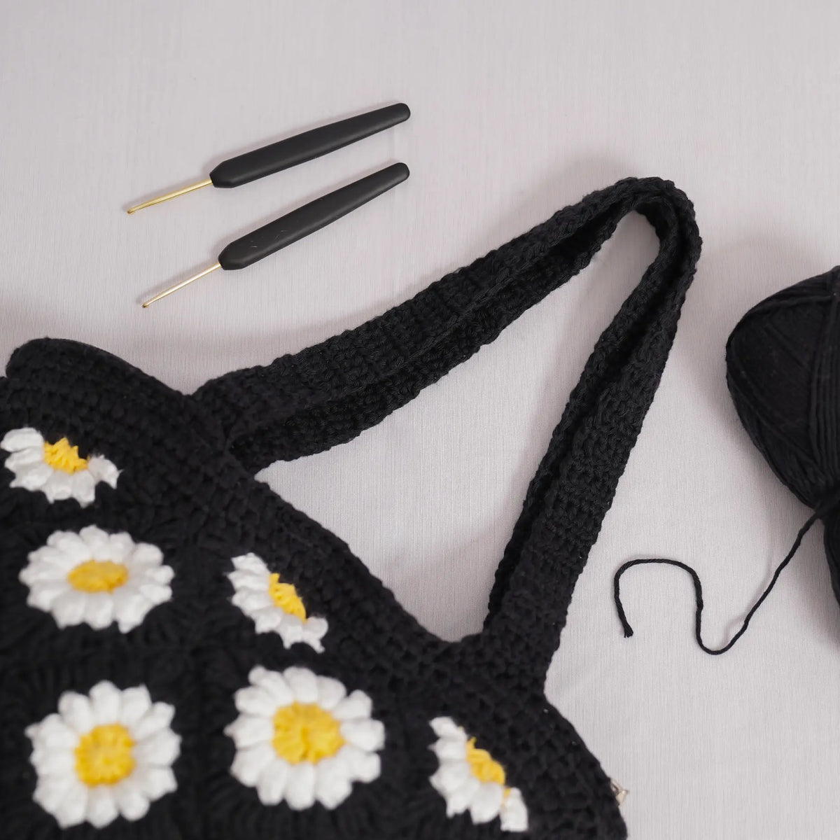 Black Daisy Crochet Tote Bag